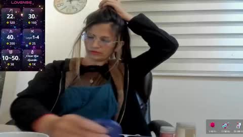 Snapshot of catt_evans1 chatting on 09.17.25 CATT EVANS online show from 09.17.25