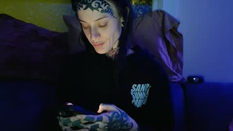 Snapshot of caulkgobbler chatting on 10.01.25 alaska online show from 10.01.25