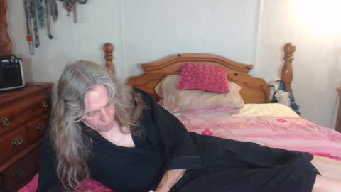 Snapshot of cdsextoy1 chatting on 10.08.25 Jackie online show from 10.08.25