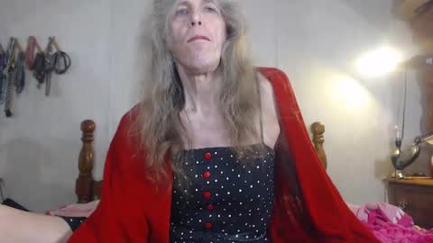 Snapshot of cdsextoy1 chatting on 10.16.25 Jackie online show from 10.16.25