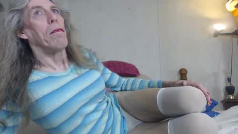 Snapshot of cdsextoy1 chatting on 11.03.25 Jackie online show from 11.03.25