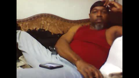 Snapshot of cflayv chatting on 02.13.25 cflayv online show from 02.13.25