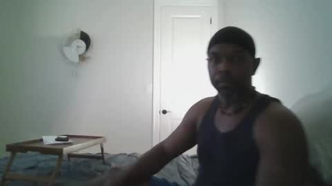 Snapshot of cflayv chatting on 11.17.25 cflayv online show from 11.17.25