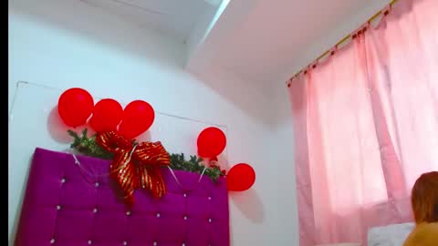 Snapshot of chantalsemenova2023 chatting on 12.26.24 chantal sweety  and horny latina for u online show from 12.26.24