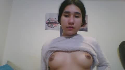 karinaa independent model online show from 12.28.24