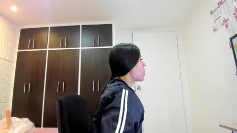 Snapshot of charlotte_icee chatting on 12.16.24 Charlotte Icee online show from 12.16.24