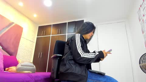 Snapshot of charlotte_icee chatting on 02.03.25 Charlotte Icee online show from 02.03.25