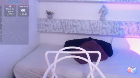 Snapshot of charlottelam2 chatting on 01.17.25 ALE online show from 01.17.25