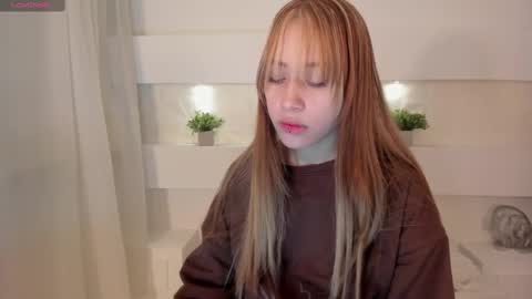 Snapshot of charlottelam2 chatting on 02.21.25 ALE online show from 02.21.25