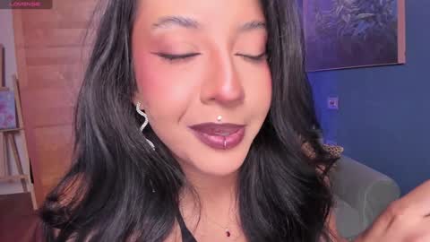 Snapshot of charming_snake_ chatting on 12.10.24 Victoria online show from 12.10.24