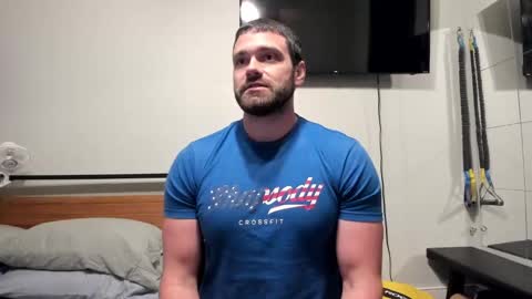 Snapshot of chasemason20 chatting on 02.11.25 Onlyfans chasingfit Instagram the arguer Twitter chasingfitOF online show from 02.11.25