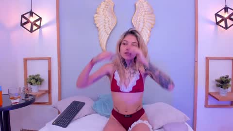 Snapshot of chelseadalea chatting on 12.25.24 Chelsea  online show from 12.25.24