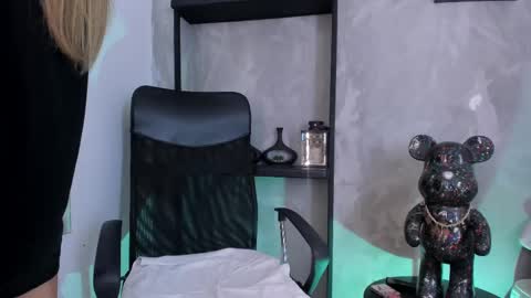 Snapshot of chelseadalea chatting on 02.10.25 Chelsea  online show from 02.10.25