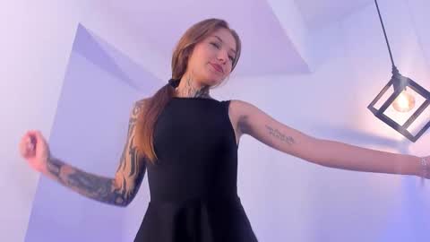 Snapshot of chelseadalea chatting on 10.23.25 Chelsea  online show from 10.23.25