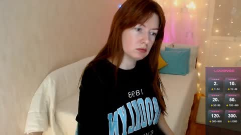 Snapshot of chelsey_rayne chatting on 12.28.24 Instagram faroffland online show from 12.28.24