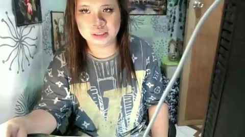 Snapshot of chescahotxxxl chatting on 01.06.25 chescahotxxxl online show from 01.06.25