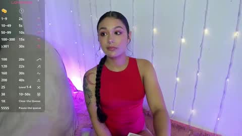 Snapshot of chloe_evans12 chatting on 03.11.25 Chloe  online show from 03.11.25