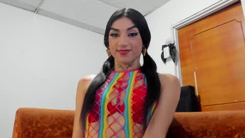 Snapshot of chloe_evanx_ chatting on 01.10.25 Chloe Evanx  online show from 01.10.25