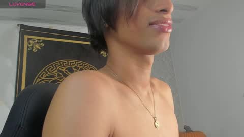 chloe_femboy_ online show from 10.07.25