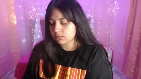 chloe_smith5 online show from 10.01.25