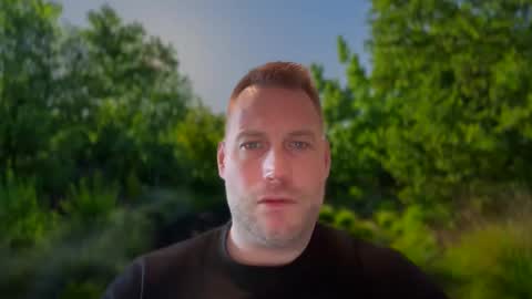 Snapshot of chris2024x chatting on 01.04.25 Christian online show from 01.04.25