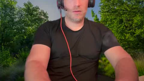 Snapshot of chris2024x chatting on 09.12.25 Christian online show from 09.12.25