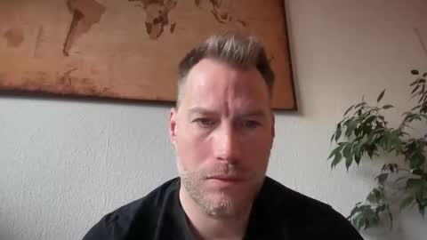 Snapshot of chris2024x chatting on 10.08.25 Christian online show from 10.08.25