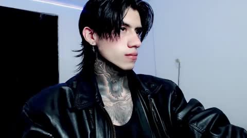 Snapshot of chriss_opp chatting on 02.13.25 CHRIS  INDEPENT MODEL online show from 02.13.25