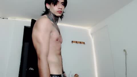 Snapshot of chriss_opp chatting on 02.18.25 CHRIS  INDEPENT MODEL online show from 02.18.25