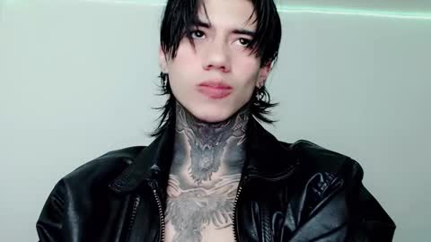 Snapshot of chriss_opp chatting on 03.02.25 CHRIS  INDEPENT MODEL online show from 03.02.25