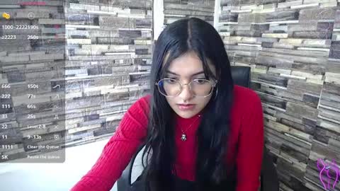 Hey love im Chrissy. Welcome to paradise online show from 10.15.25