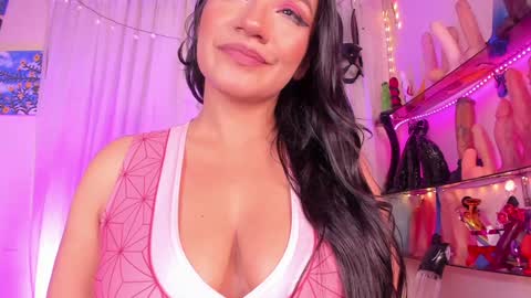 Snapshot of christymilk1 chatting on 02.02.25 christy online show from 02.02.25