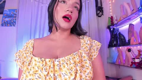 Snapshot of christymilk1 chatting on 02.09.25 christy online show from 02.09.25