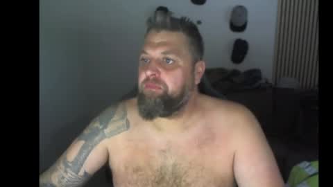 Snapshot of chrizz80 chatting on 10.29.25 Chrizz online show from 10.29.25