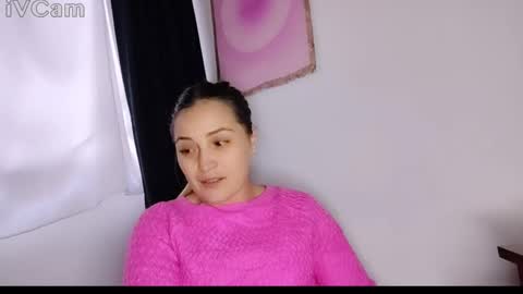 Snapshot of ciindy_lovee chatting on 09.17.25 Ciindy Lovers online show from 09.17.25