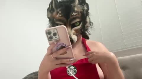 Snapshot of cinnanicos chatting on 09.20.25 Nicky online show from 09.20.25