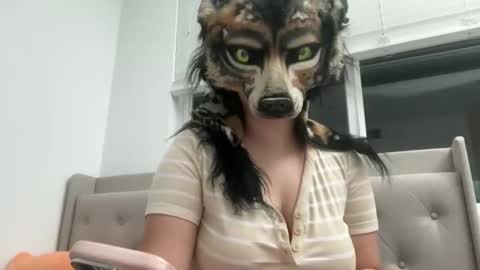 Snapshot of cinnanicos chatting on 11.08.25 Nicky online show from 11.08.25