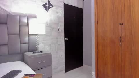 Snapshot of cintiacolins chatting on 02.14.25 CintiaCollins online show from 02.14.25