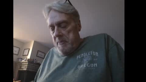 Snapshot of cjscout chatting on 12.12.24 cjscout online show from 12.12.24