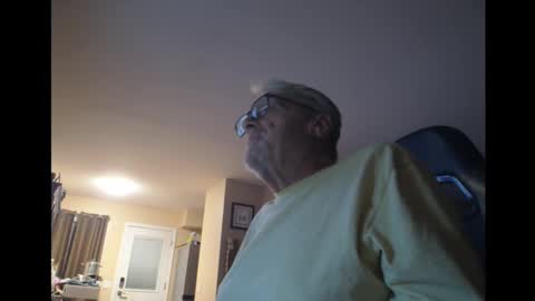 Snapshot of cjscout chatting on 01.21.25 cjscout online show from 01.21.25