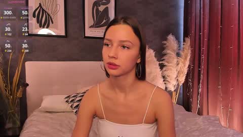 Snapshot of claire_amoure chatting on 02.21.25 Claire online show from 02.21.25