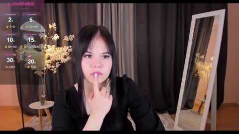 Snapshot of clairefaers chatting on 12.02.24 Claire Faers online show from 12.02.24