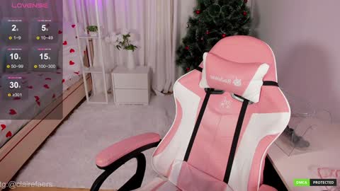 Snapshot of clairefaers chatting on 12.26.24 Claire Faers online show from 12.26.24