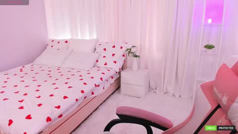 Snapshot of clairefaers chatting on 03.04.25 Claire Faers online show from 03.04.25