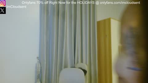 Snapshot of cloudsent chatting on 01.01.25  35 videos 50 pictures ---- IGTwitter ImCloudsent online show from 01.01.25