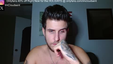 Snapshot of cloudsent chatting on 10.18.25  35 videos 50 pictures ---- IGTwitter ImCloudsent online show from 10.18.25