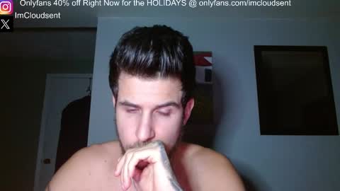 Snapshot of cloudsent chatting on 10.19.25  35 videos 50 pictures ---- IGTwitter ImCloudsent online show from 10.19.25