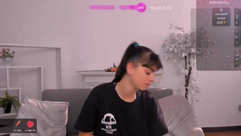 Olivia online show from 09.09.25
