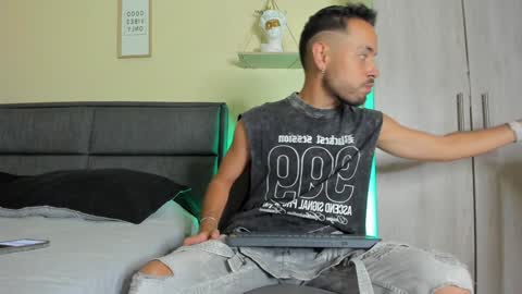 Snapshot of codyluke_ chatting on 01.12.25 Cody Luke online show from 01.12.25