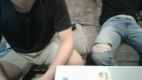 Snapshot of collegebroa chatting on 10.03.25 collegebroa online show from 10.03.25